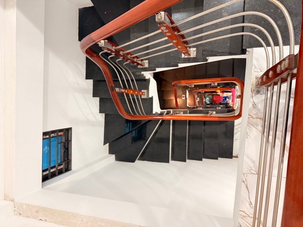 AN DƯƠNG VƯƠNG -TÂY HỒ- NHÀ ĐẸP - FULL NỘI THẤT – CHỈ VIỆC VỀ Ở.